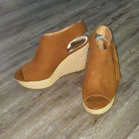 REPORT Neko tassel side tan wedges open toe - Picture 3 of 9